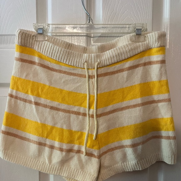 L*Space Sun Seeker Short - Picture 3 of 3